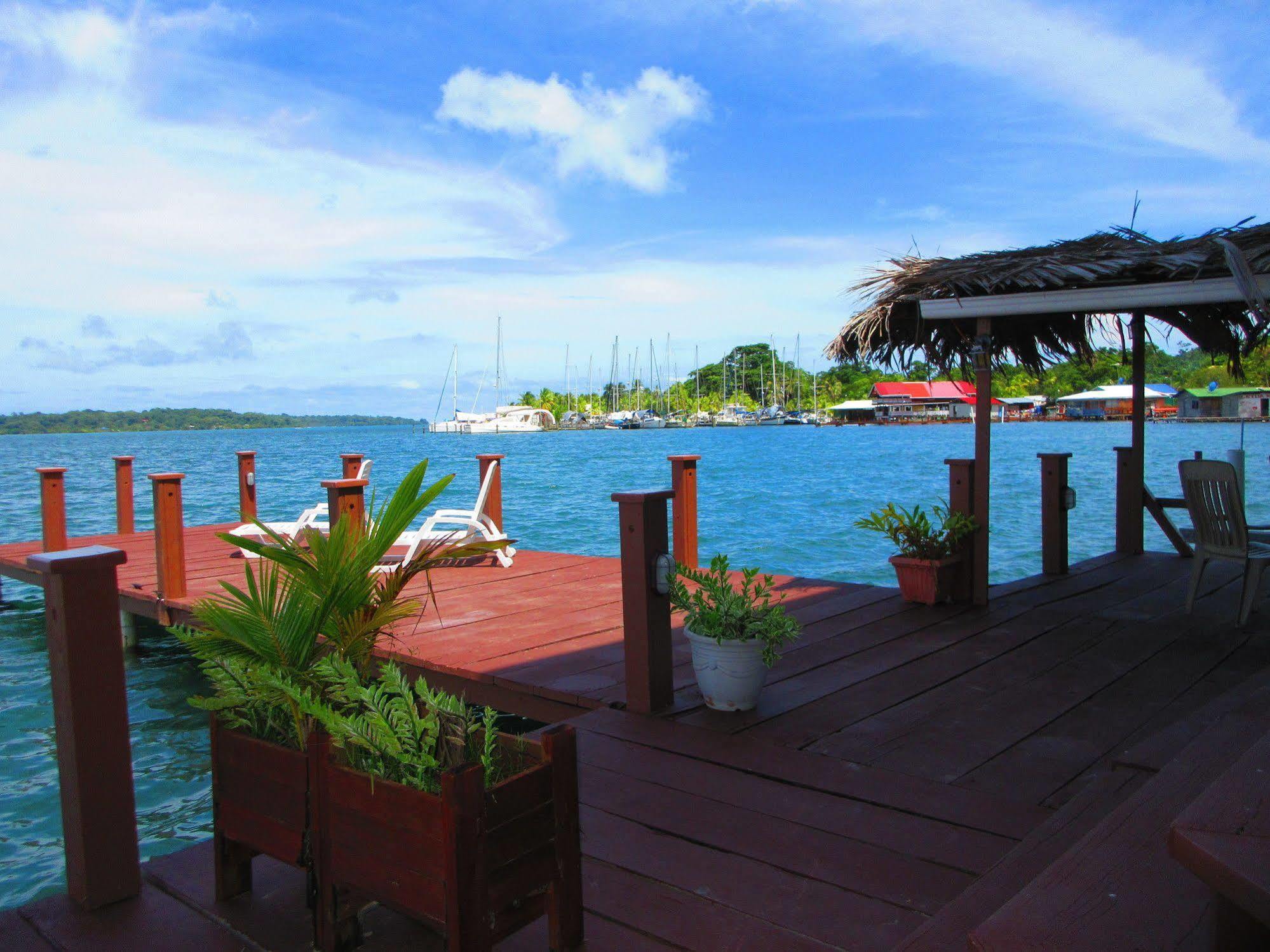 Los Balcones Over The Sea Hotel Bocas del Toro 外观 照片