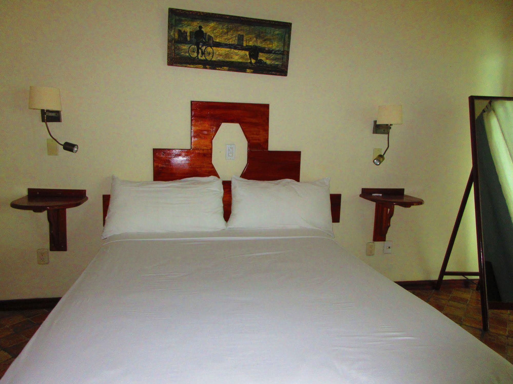 Los Balcones Over The Sea Hotel Bocas del Toro 外观 照片