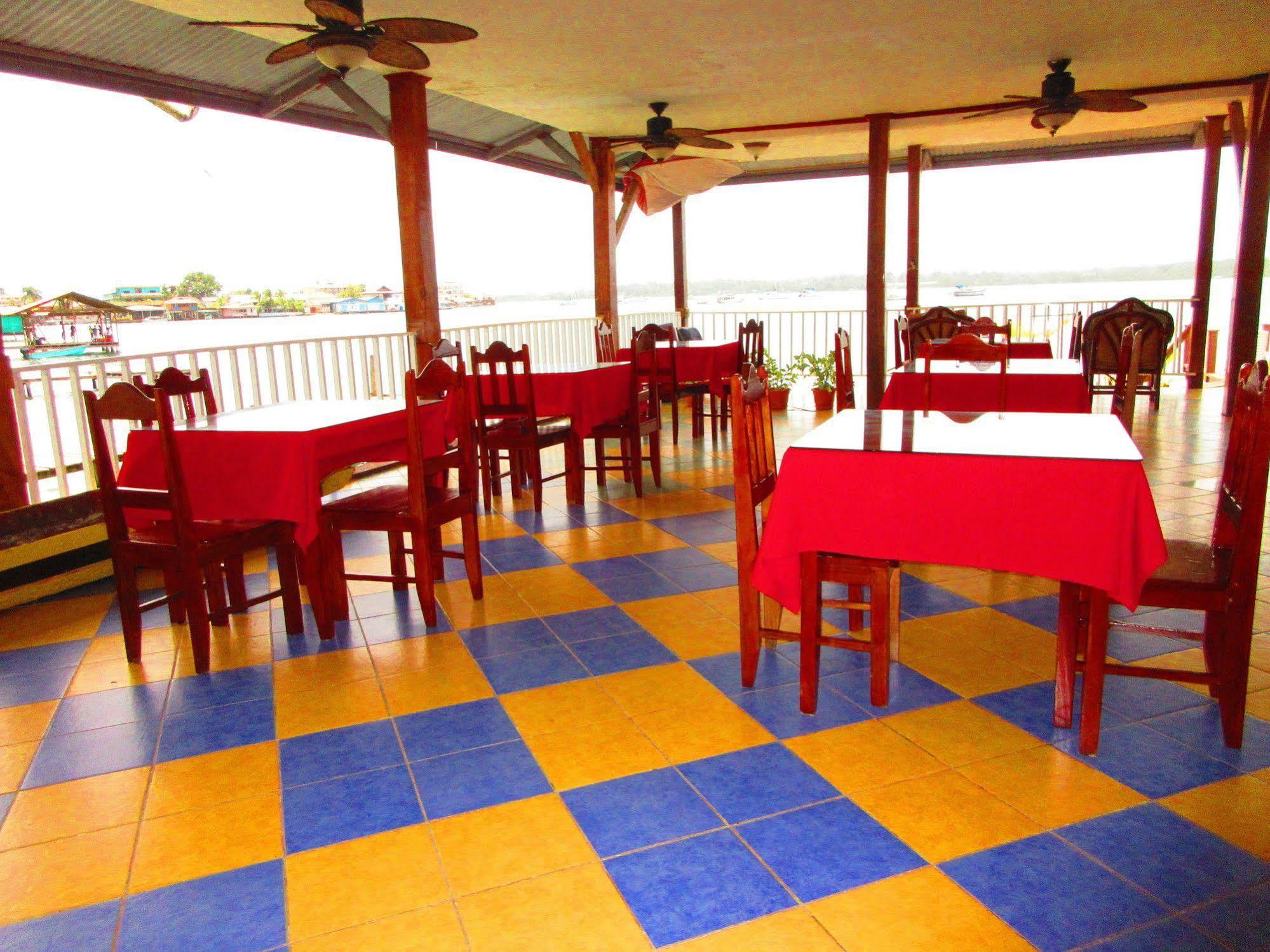 Los Balcones Over The Sea Hotel Bocas del Toro 外观 照片