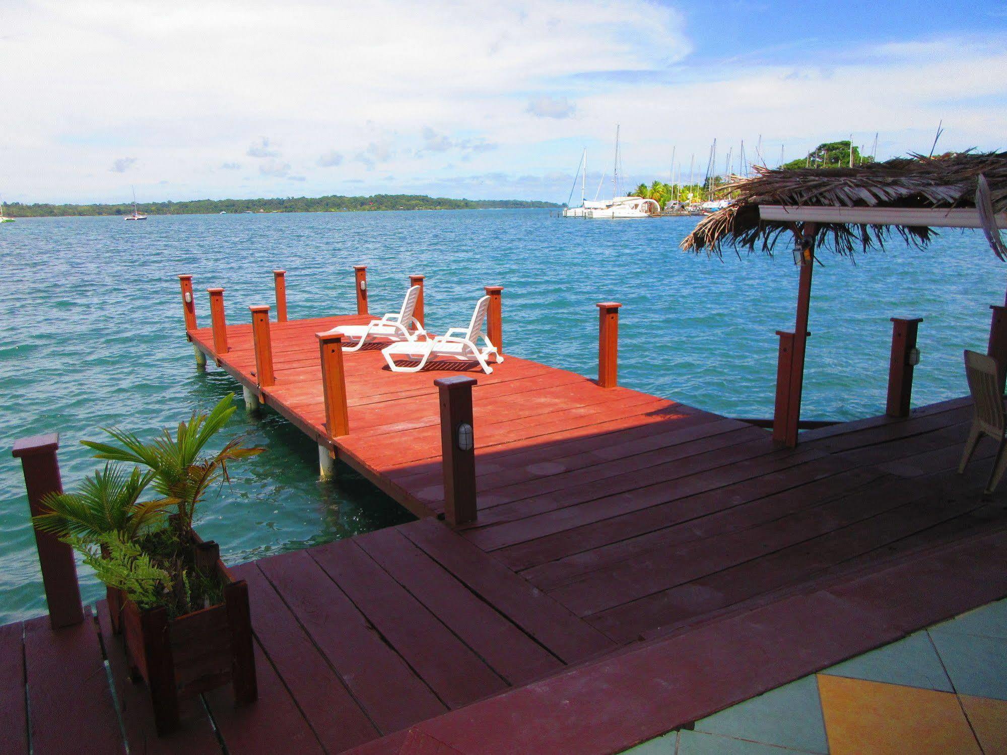 Los Balcones Over The Sea Hotel Bocas del Toro 外观 照片