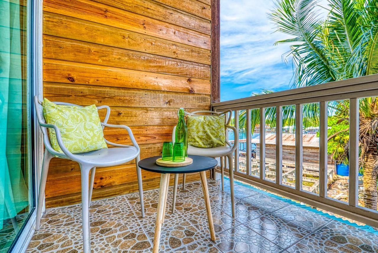 Los Balcones Over The Sea Hotel Bocas del Toro 外观 照片