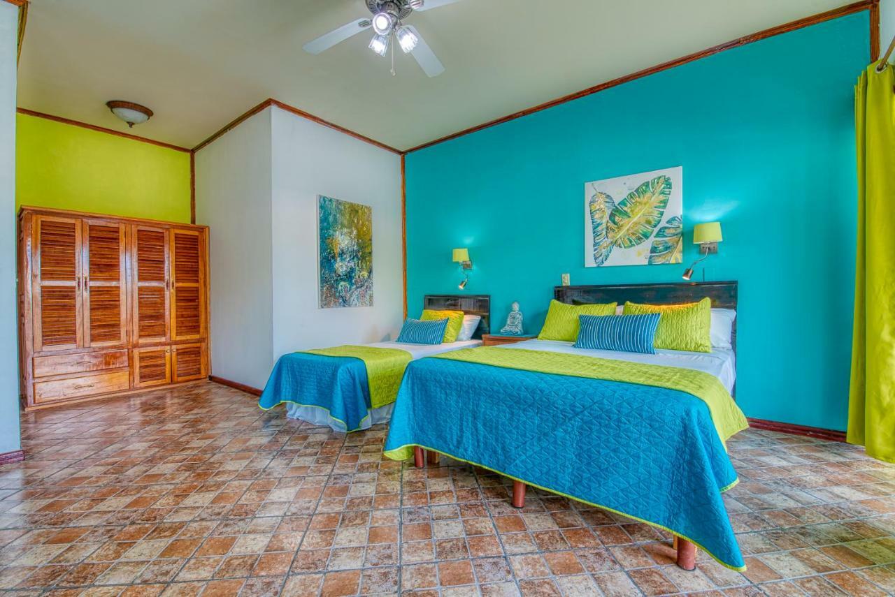 Los Balcones Over The Sea Hotel Bocas del Toro 外观 照片