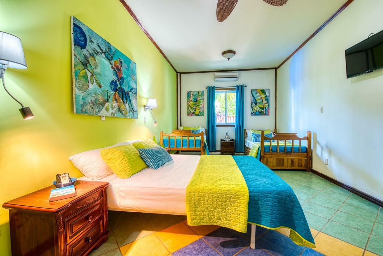 Los Balcones Over The Sea Hotel Bocas del Toro 外观 照片